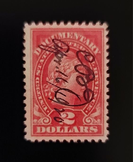 5548952
